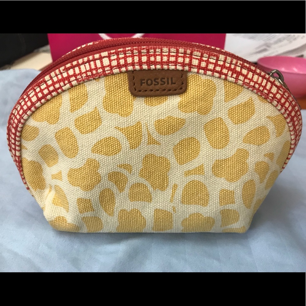 Fossil cosmetic case